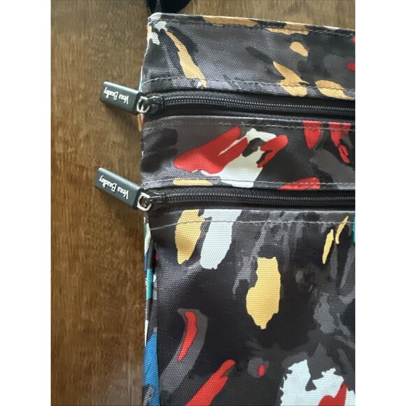 Vera Bradley Splash Floral Pattern Triple Zip Hipster 12x12x2 - Picture 2 of 5